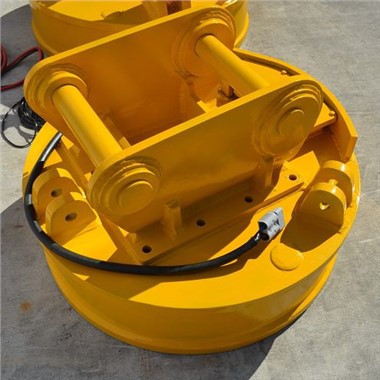 Magnet Pengangkat Ekskavator